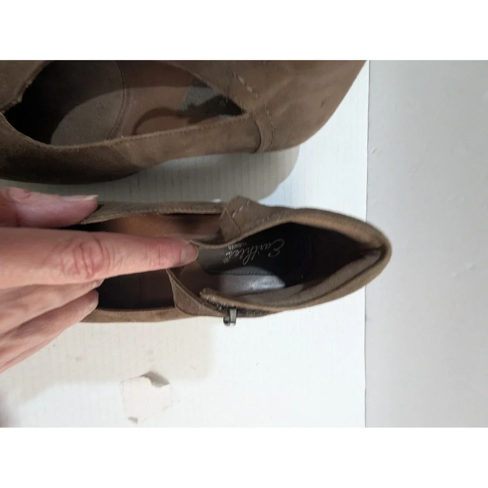 Earthies by Earth Womens 7.5 B Brown Suede Leather Ankle Strap Notched Flats